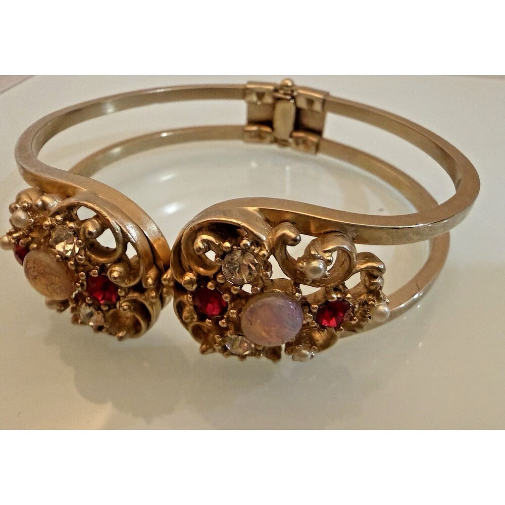 Vintage Victorian Revival Style Clamper Bracelet Hinged Bangle Cuff Gold Ornate - Picture 8 of 10